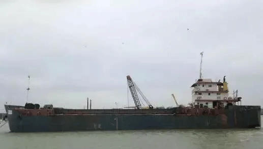 長(zhǎng)江流域“三無(wú)”“隱形”采砂船問(wèn)題突出五部門(mén)聯(lián)合保持高壓嚴(yán)打態(tài)勢(shì)