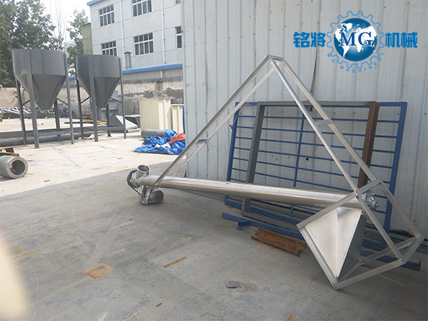 干粉砂漿設(shè)備選用螺旋輸送機(jī)還是斗式提升機(jī)？