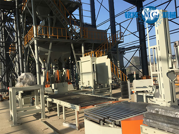 生產(chǎn)膩?zhàn)臃坌枰裁礄C(jī)器，哪些原料？